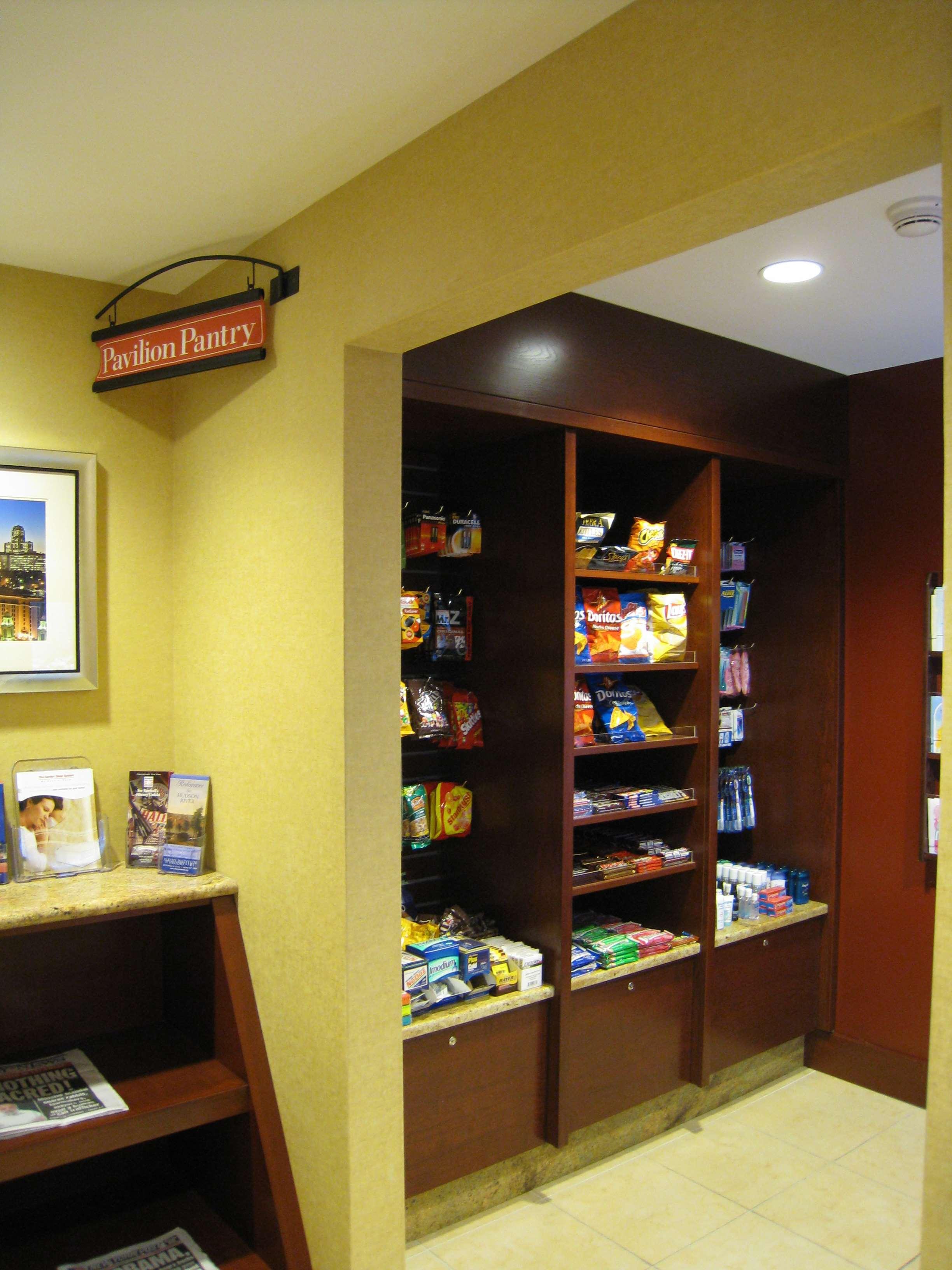 Hilton Garden Inn Albany Medical Center Экстерьер фото