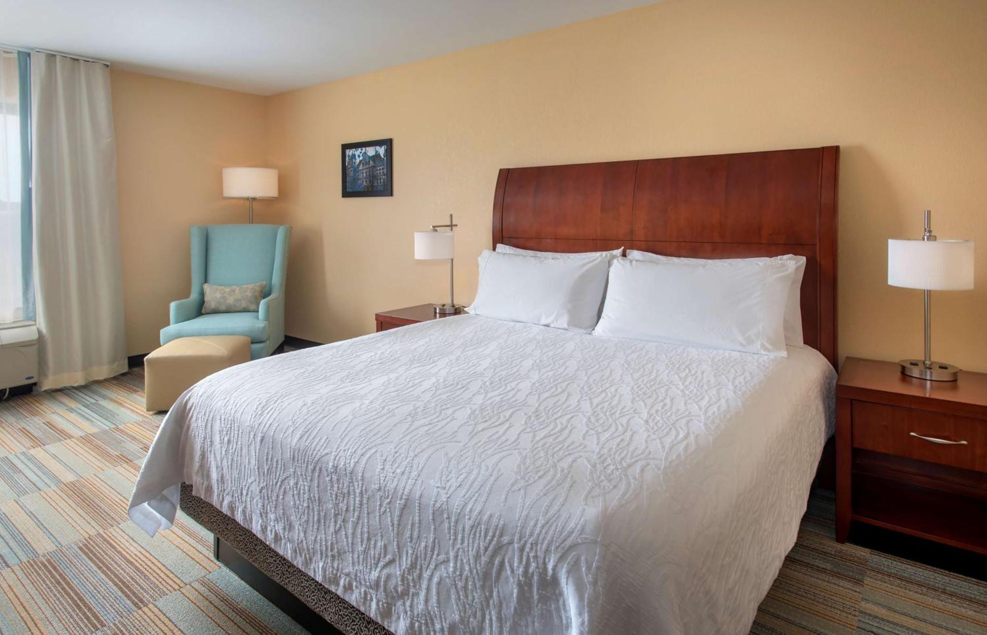 Hilton Garden Inn Albany Medical Center Экстерьер фото