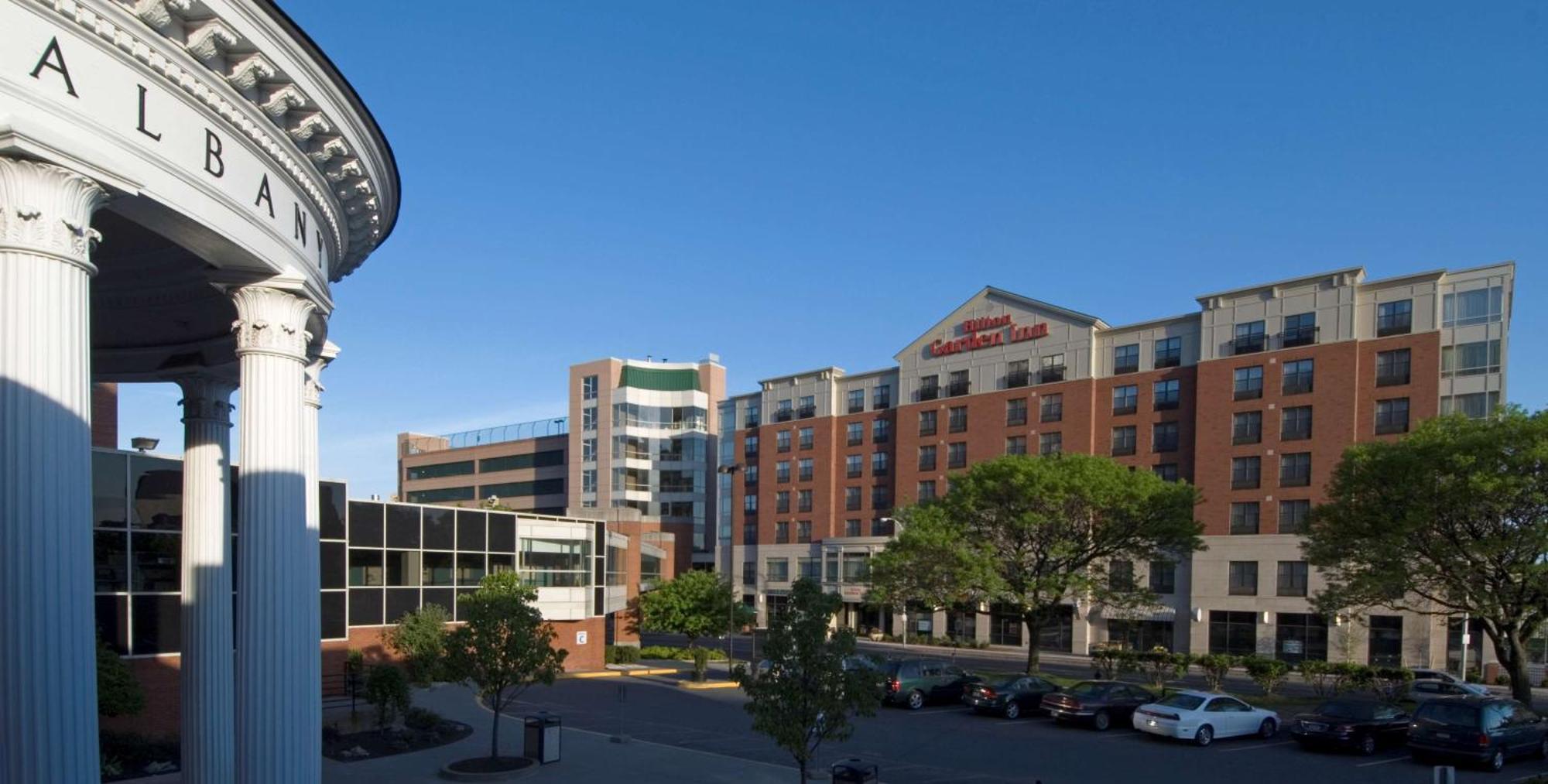 Hilton Garden Inn Albany Medical Center Экстерьер фото