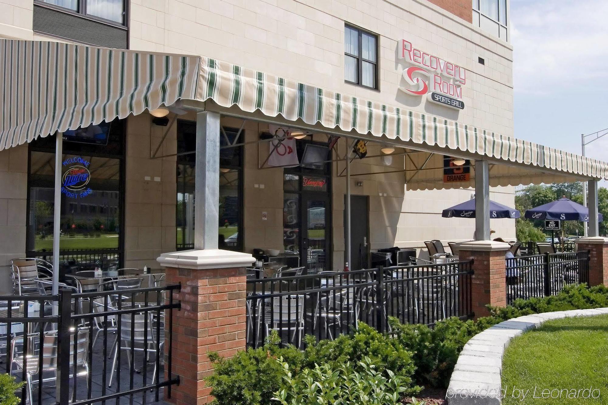 Hilton Garden Inn Albany Medical Center Экстерьер фото