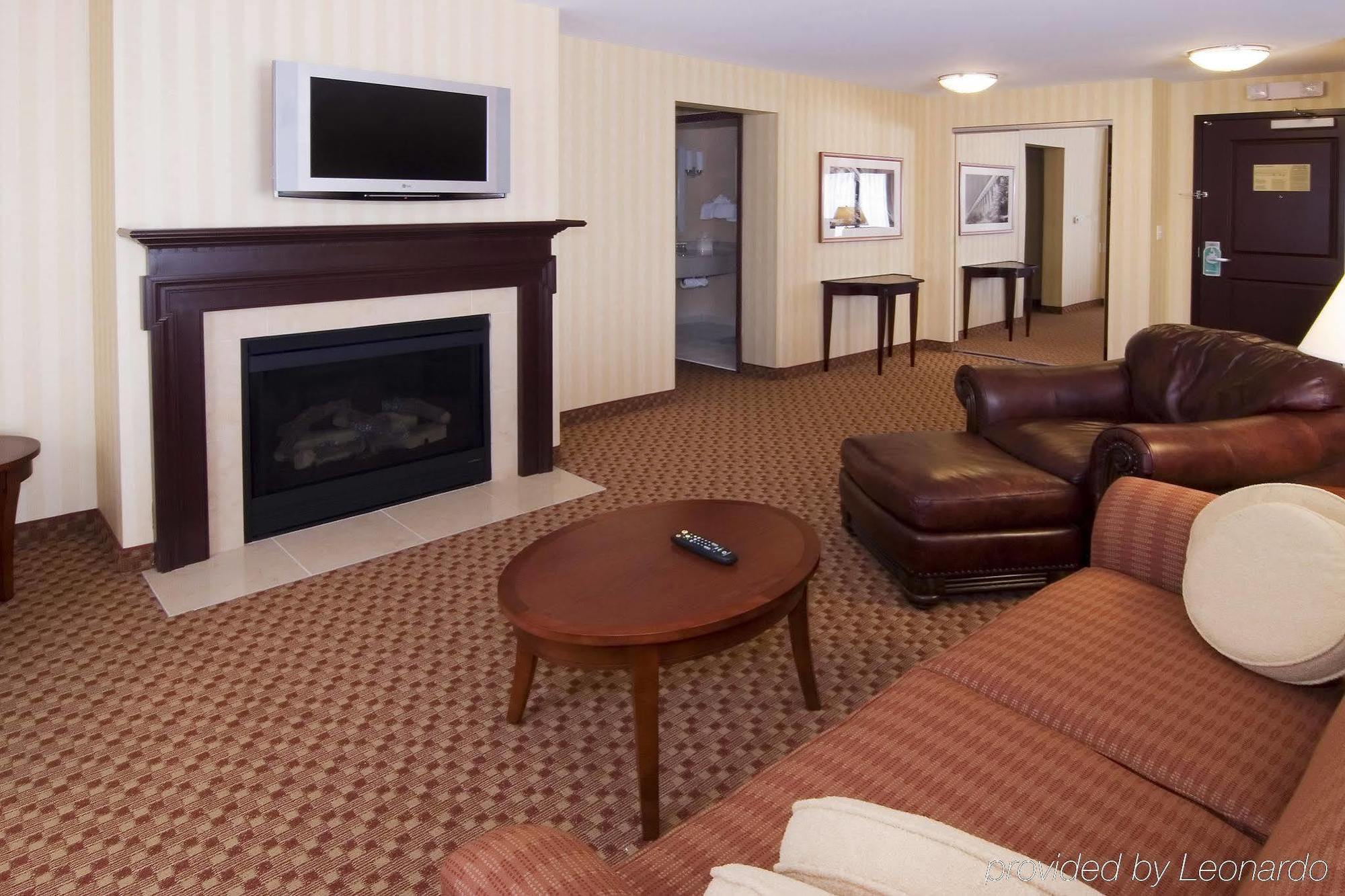 Hilton Garden Inn Albany Medical Center Экстерьер фото