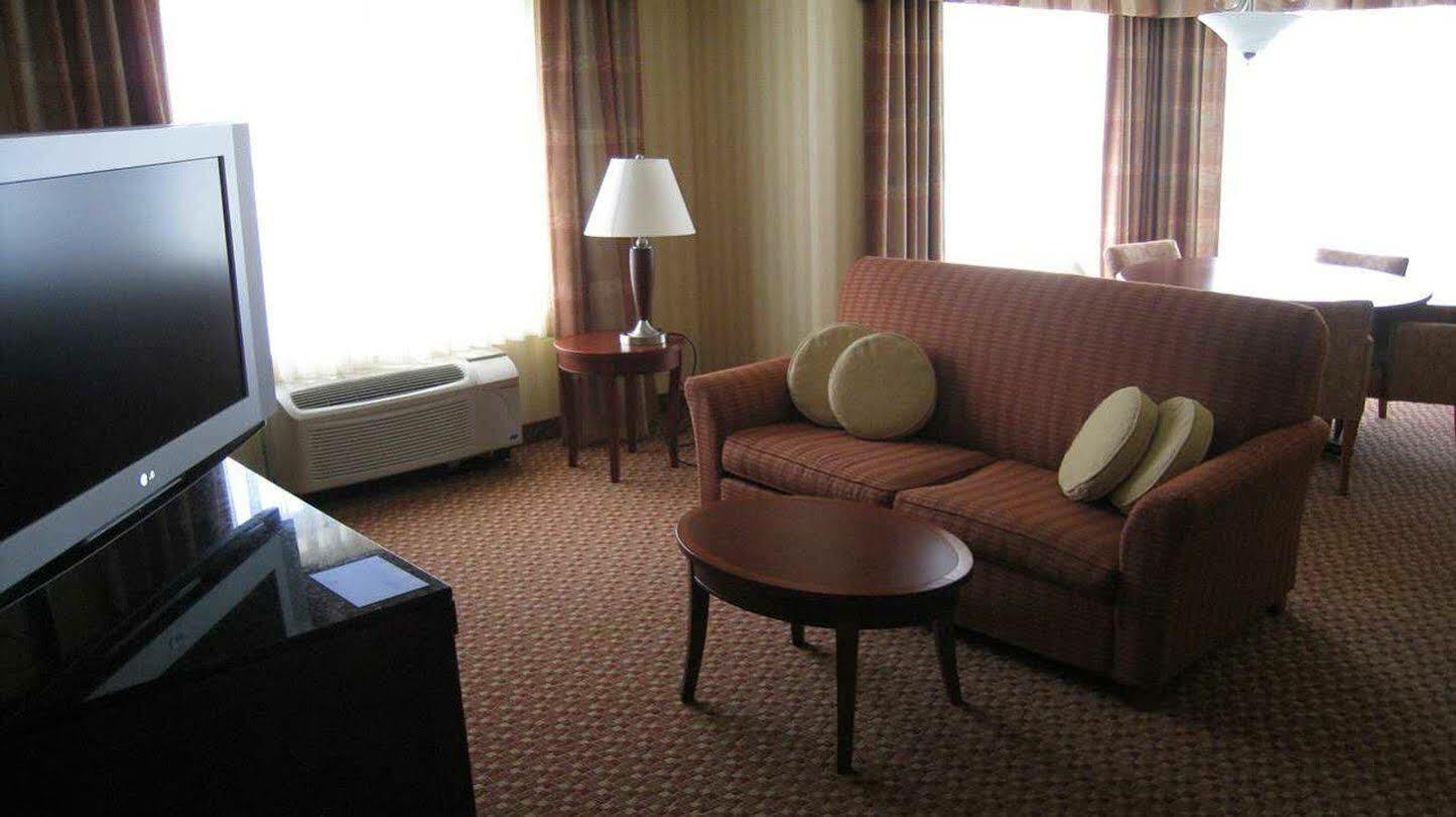 Hilton Garden Inn Albany Medical Center Экстерьер фото